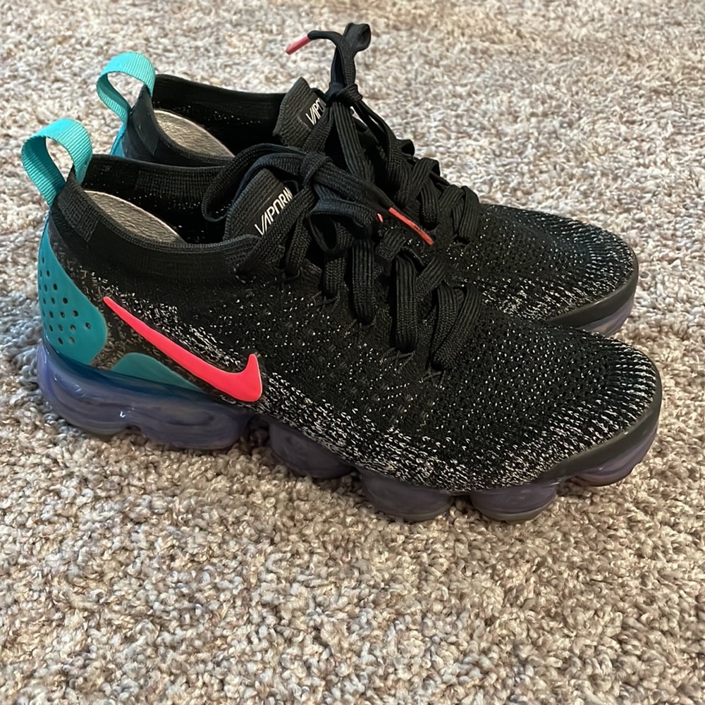 Womens air vapormax 2 size 8.5 pink and blue and black..worn